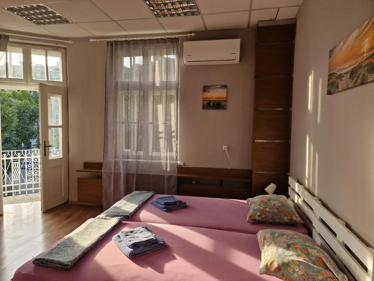 Lambo'S Corner Varna - Guest Rooms Guest house