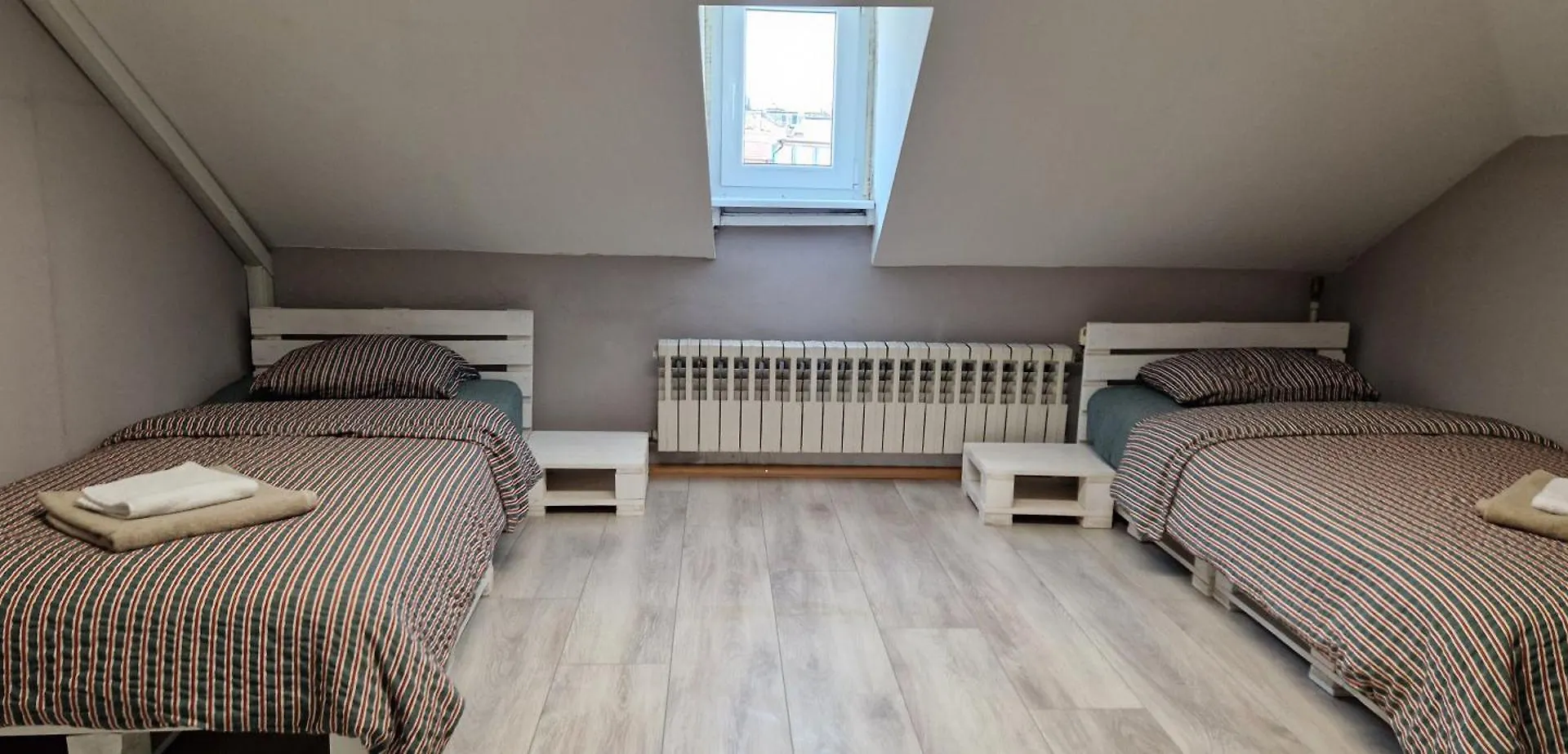 Guest house Lambo'S Corner Varna - Guest Rooms Bulgaria